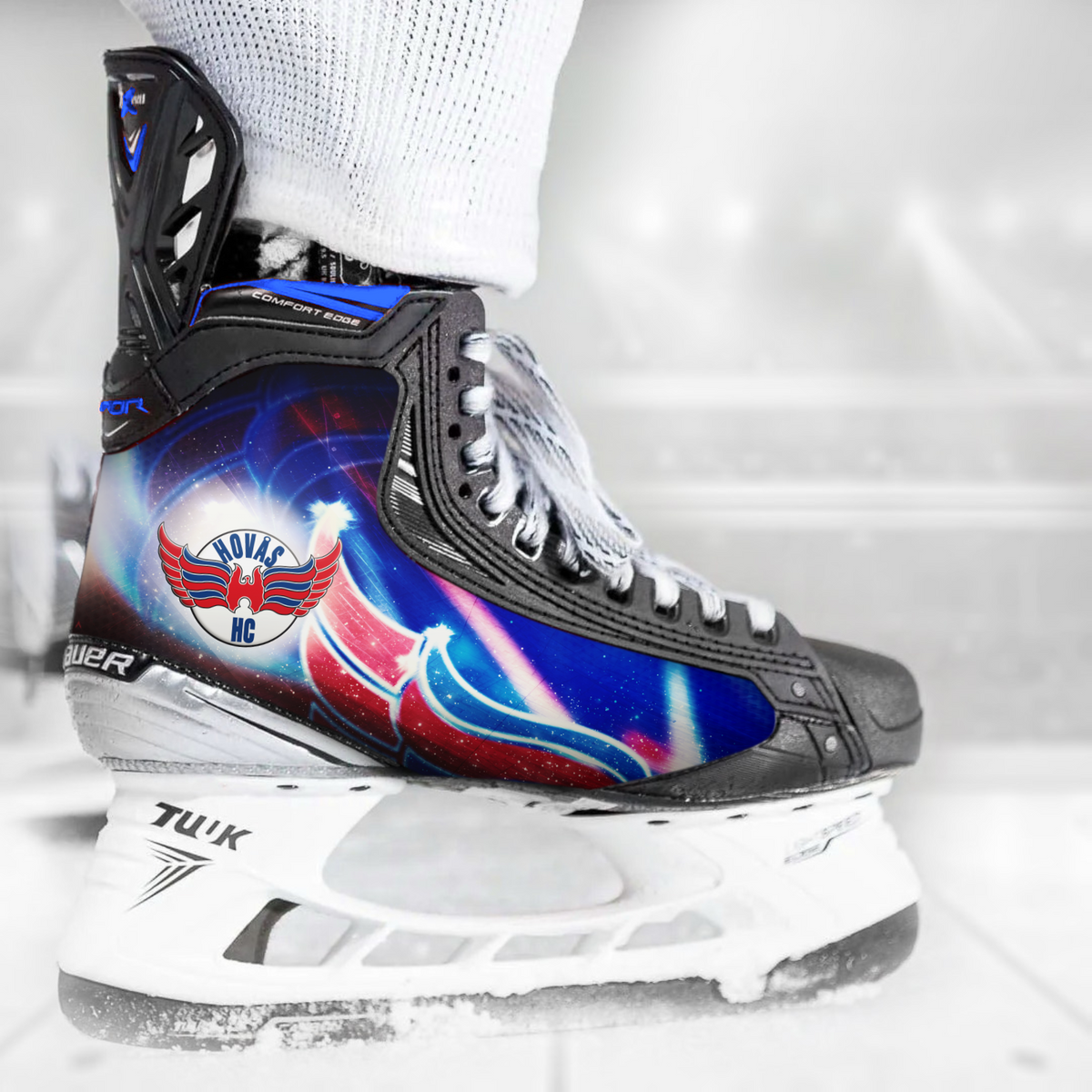 Hovås Hockey Club skate skin on a Bauer hockey skate